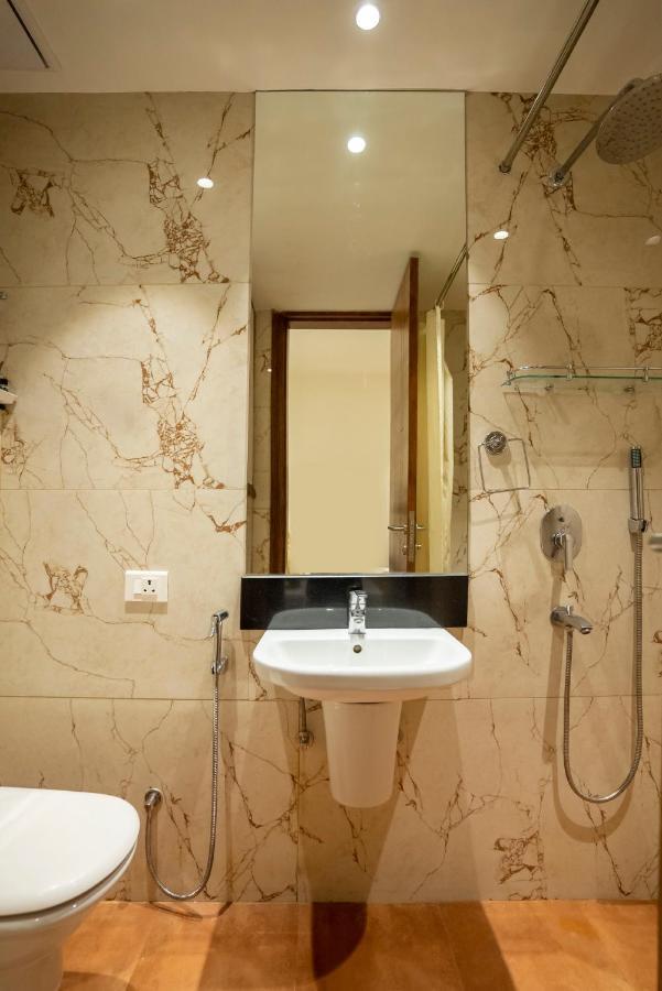 Celebrant Hotel Varanasi Luaran gambar