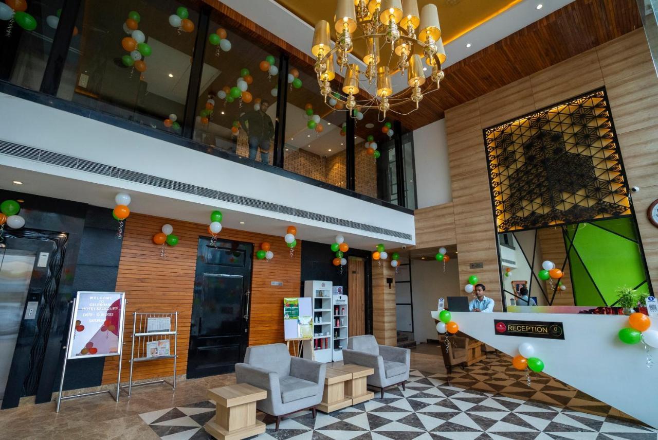 Celebrant Hotel Varanasi Luaran gambar